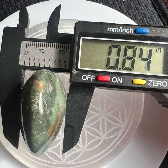 OC Jasper Crystal Heart Carving - Picture 9 of 11
